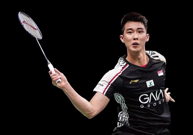 双重身份下 双重身份下